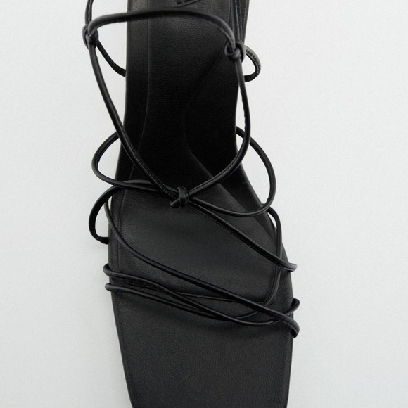 Heeled Strappy Leather Sandals Black Size 5 - Picture 9 of 9